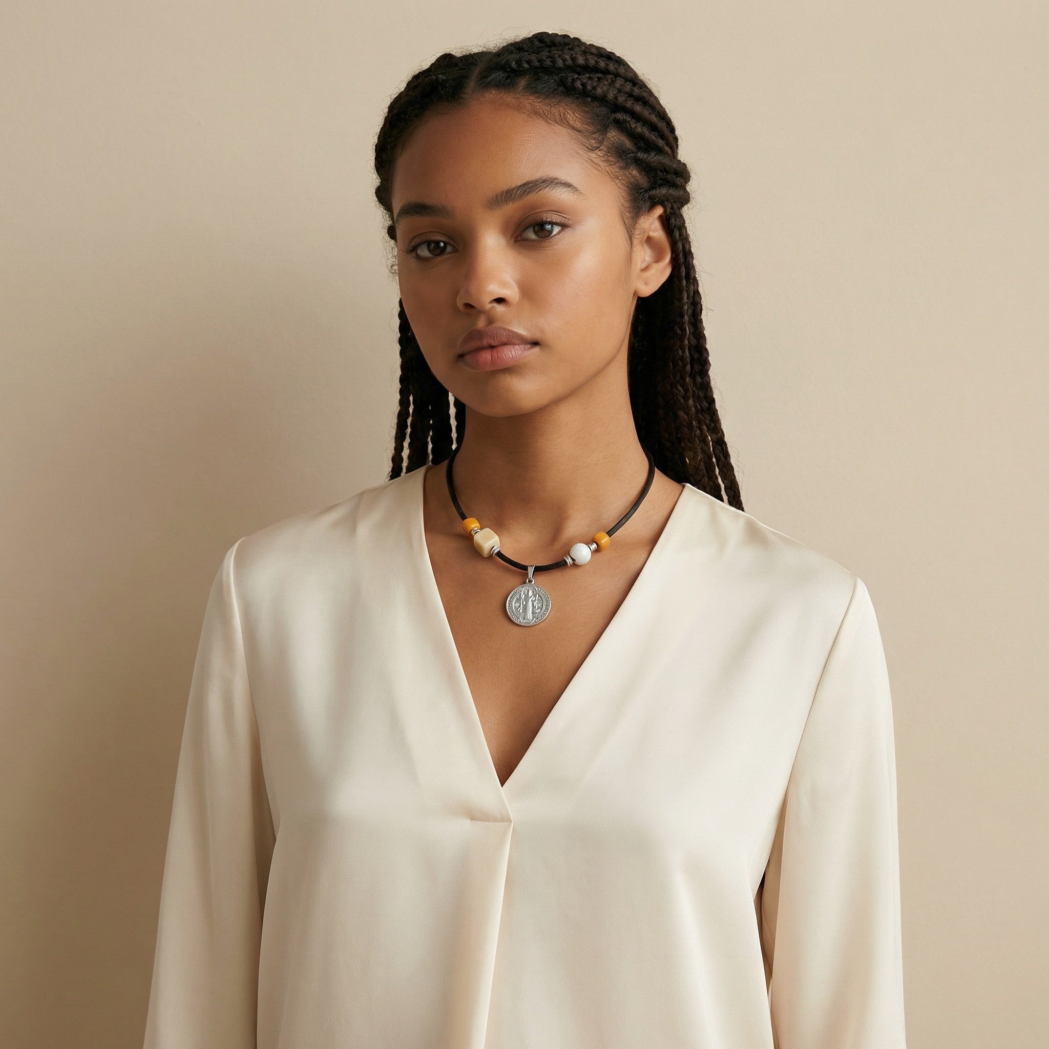 Collar San Benito Luz en la Noche