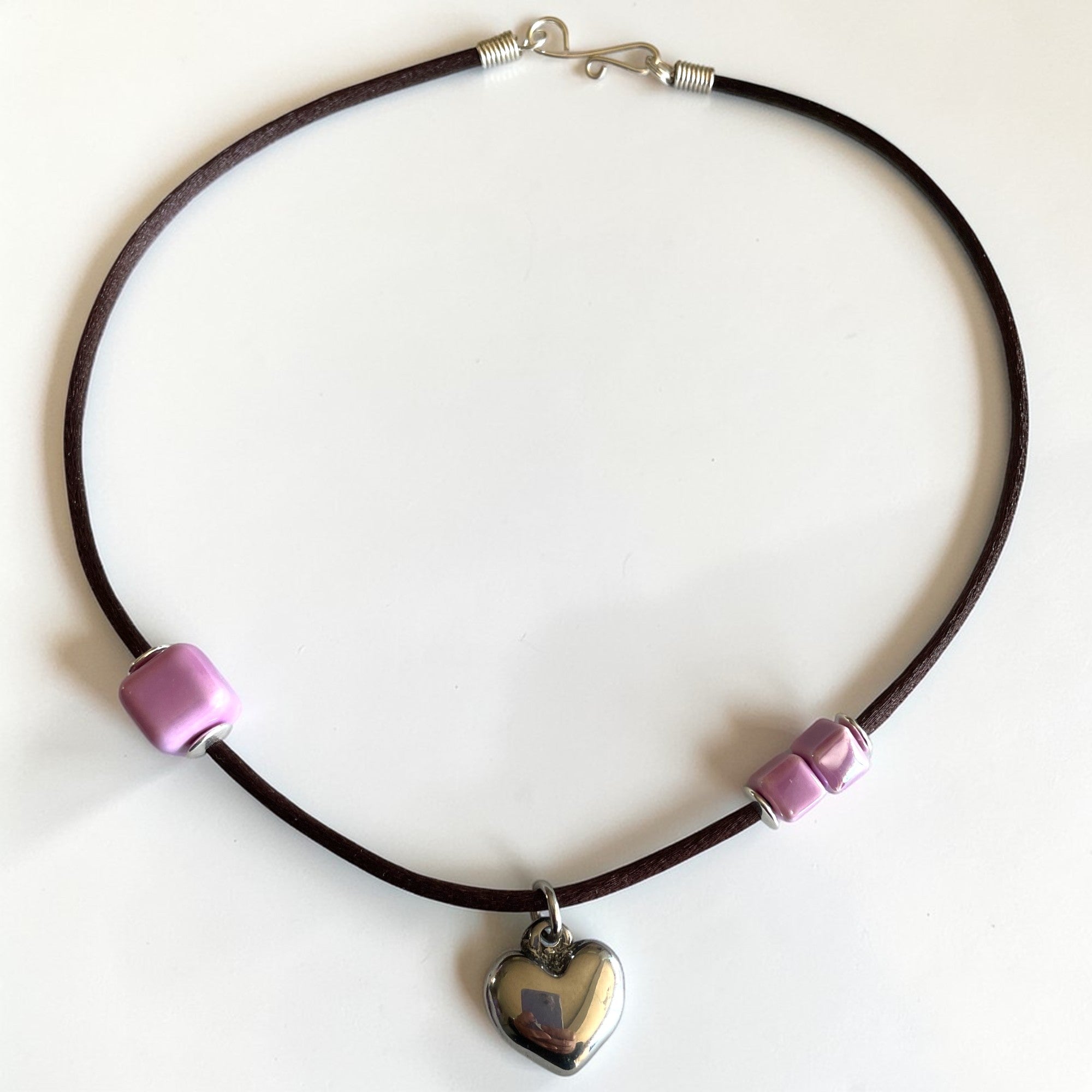 Corazón de acero nen lila