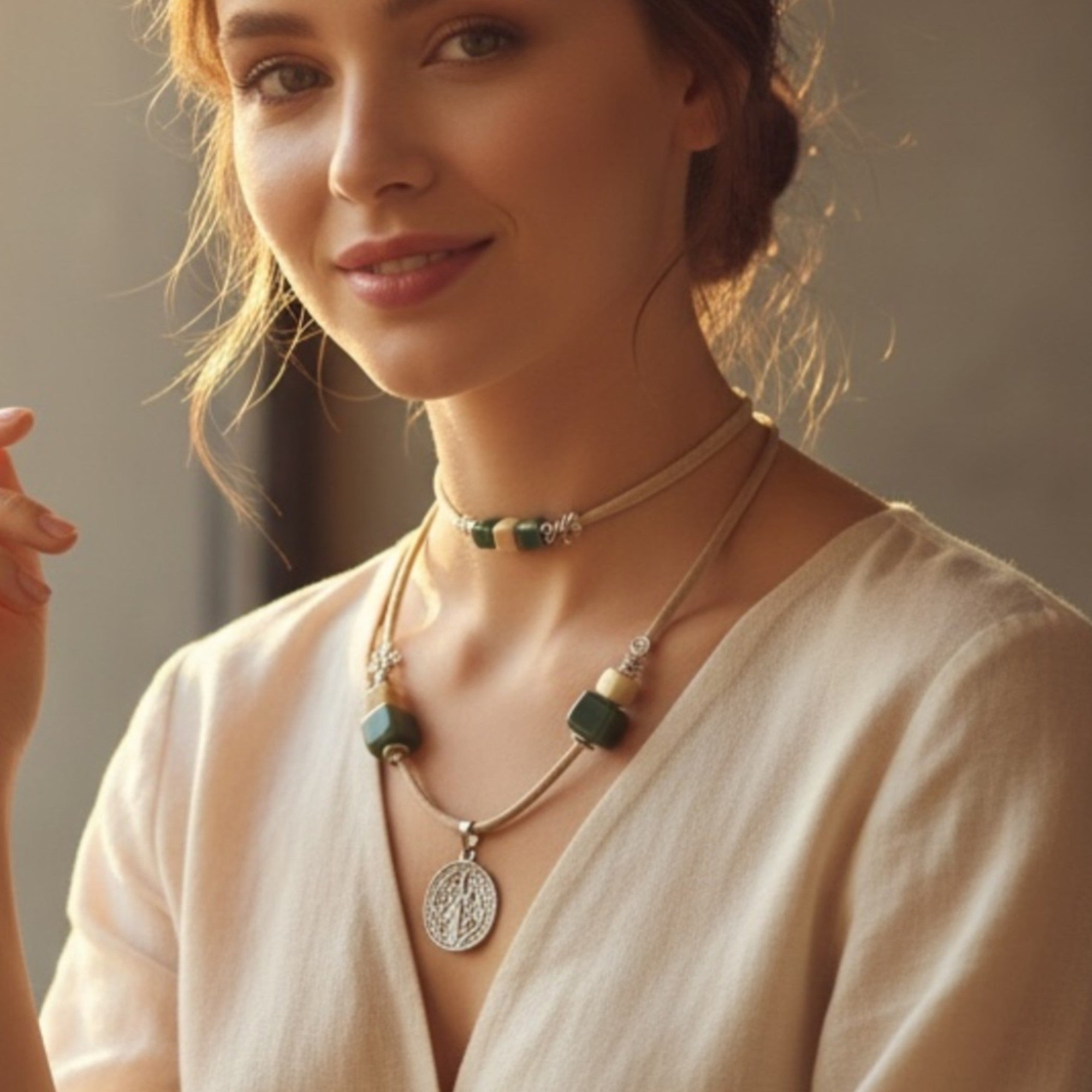 Collar San Benito Paz que Permanece