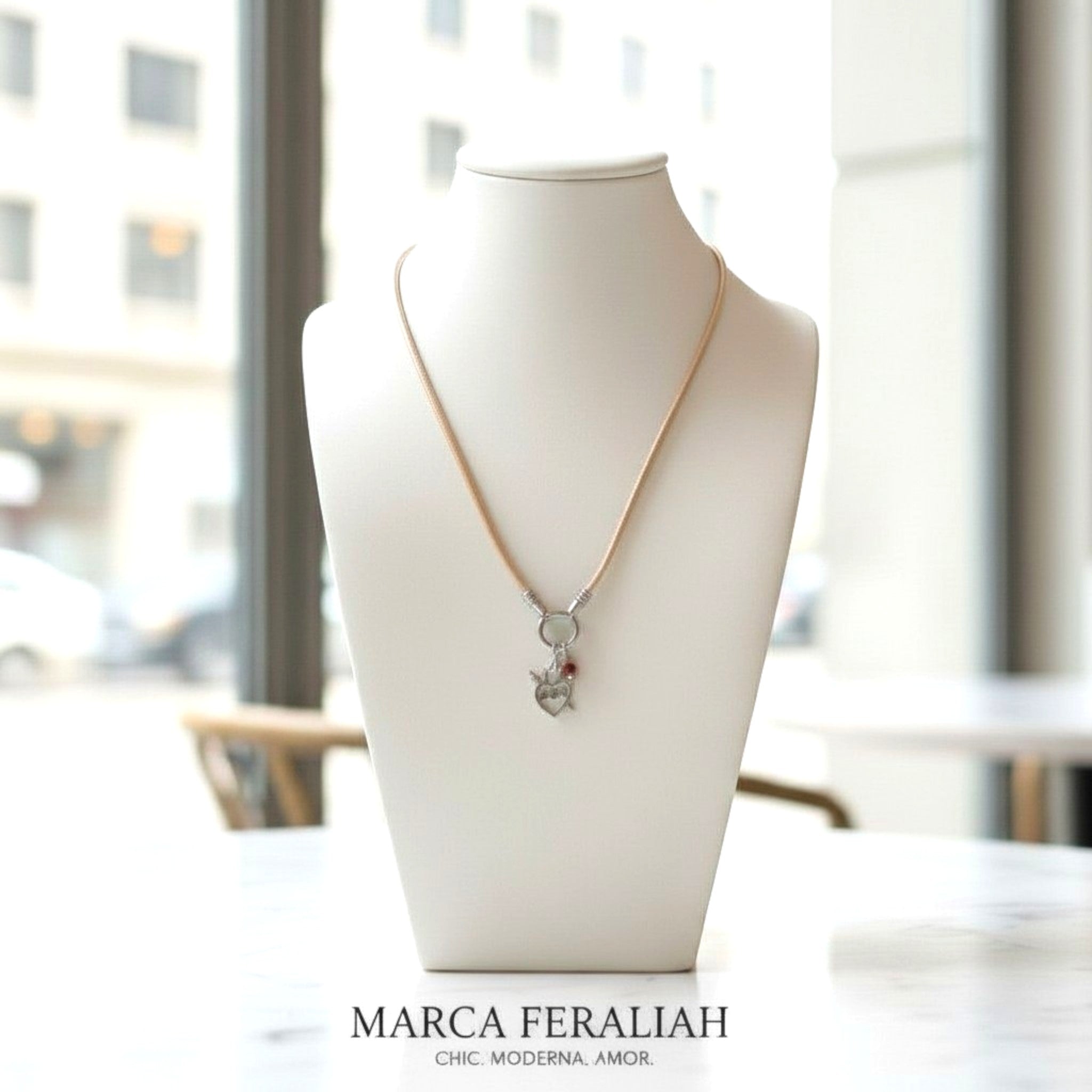 Detente, Sagrado Corazón de María plata de ley 925