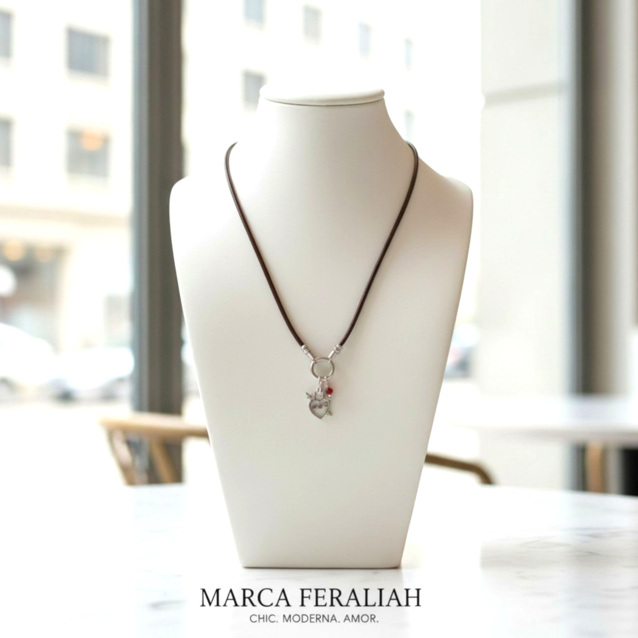 Detente, Sagrado Corazón de María plata de ley 925