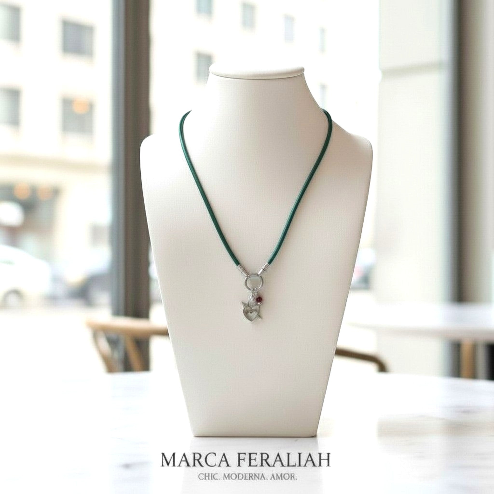 Detente, Sagrado Corazón de María plata de ley 925